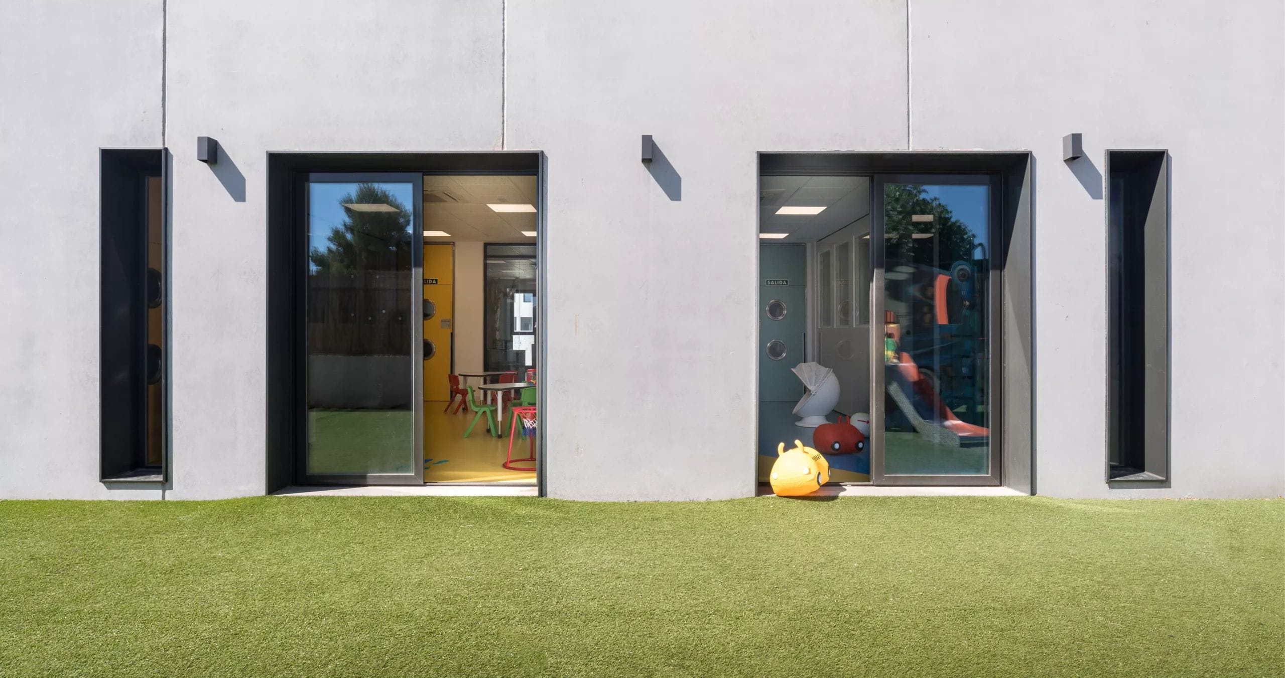 instalaciones-patio-infantil-colegio-alma-lorca